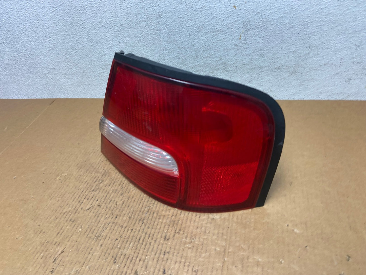 2000 to 2001 Nissan Altima Tail Light Right Passenger Rh Side AG13961