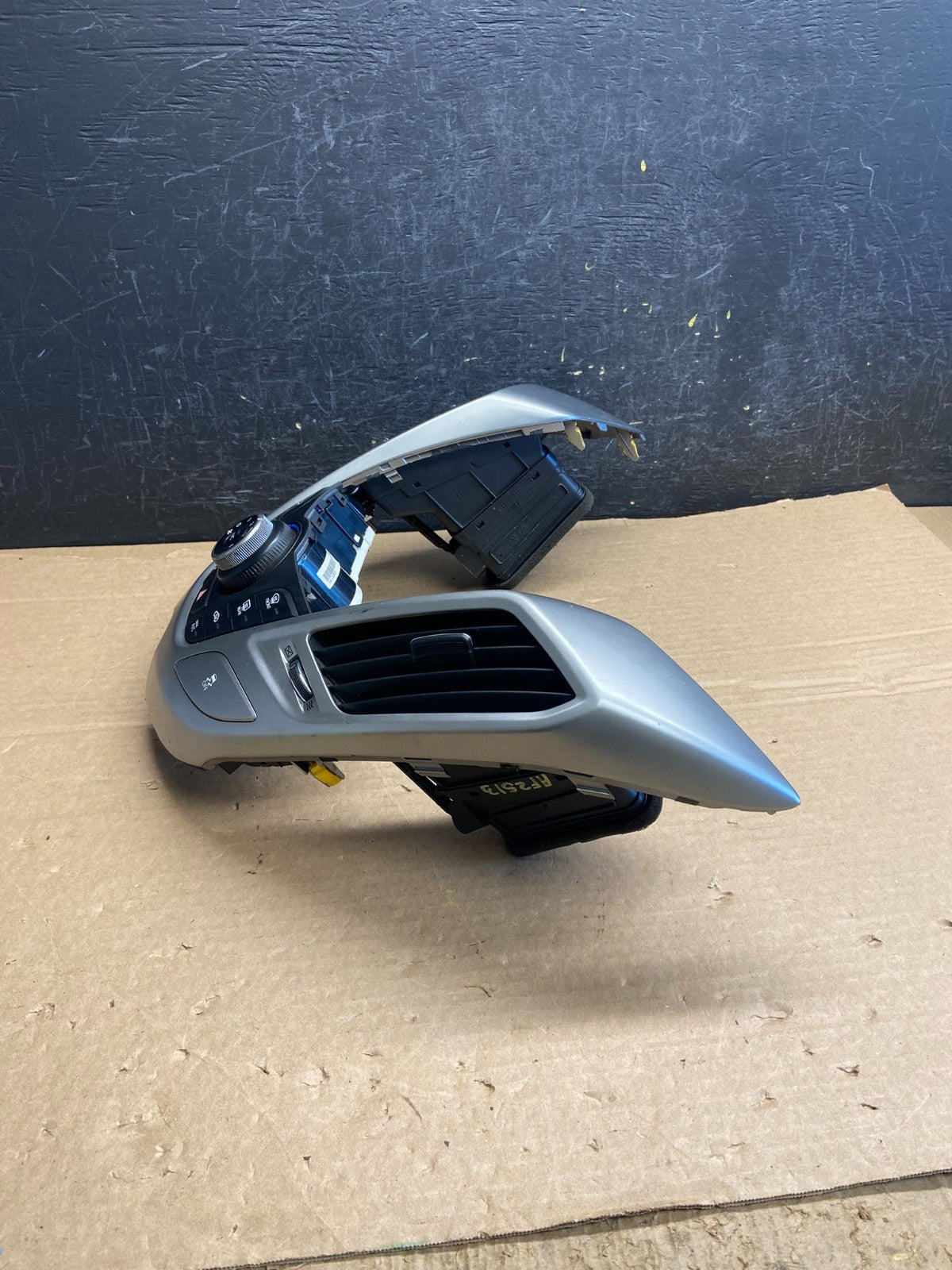 2012 - 2015 Kia Rio Veloster Climate Control Panel Trim Air Vents af2513 DG2