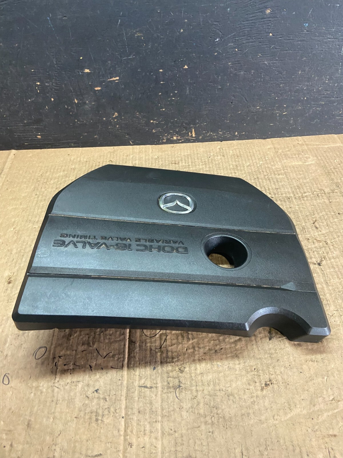 2004 to 2009 Mazda 3 DOHC 16 VALVE Engine Shield Top Cover O3303 PS1