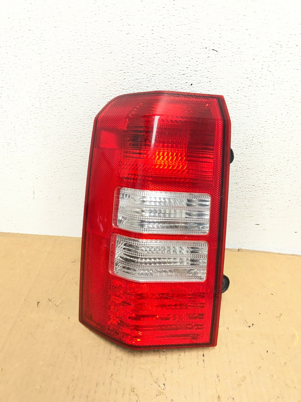 2008 to 2016 Jeep Patriot Left Lh Driver Side Tail Light AD1020 LK0