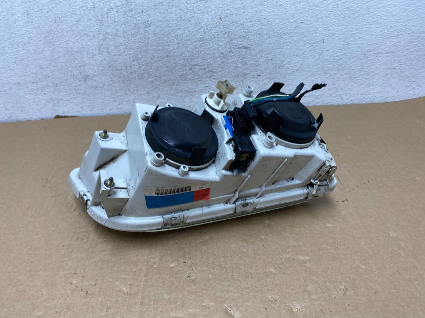 2000 - 2004 Volvo S40 Left Driver LH Halogen Headlight AF7323 DW3