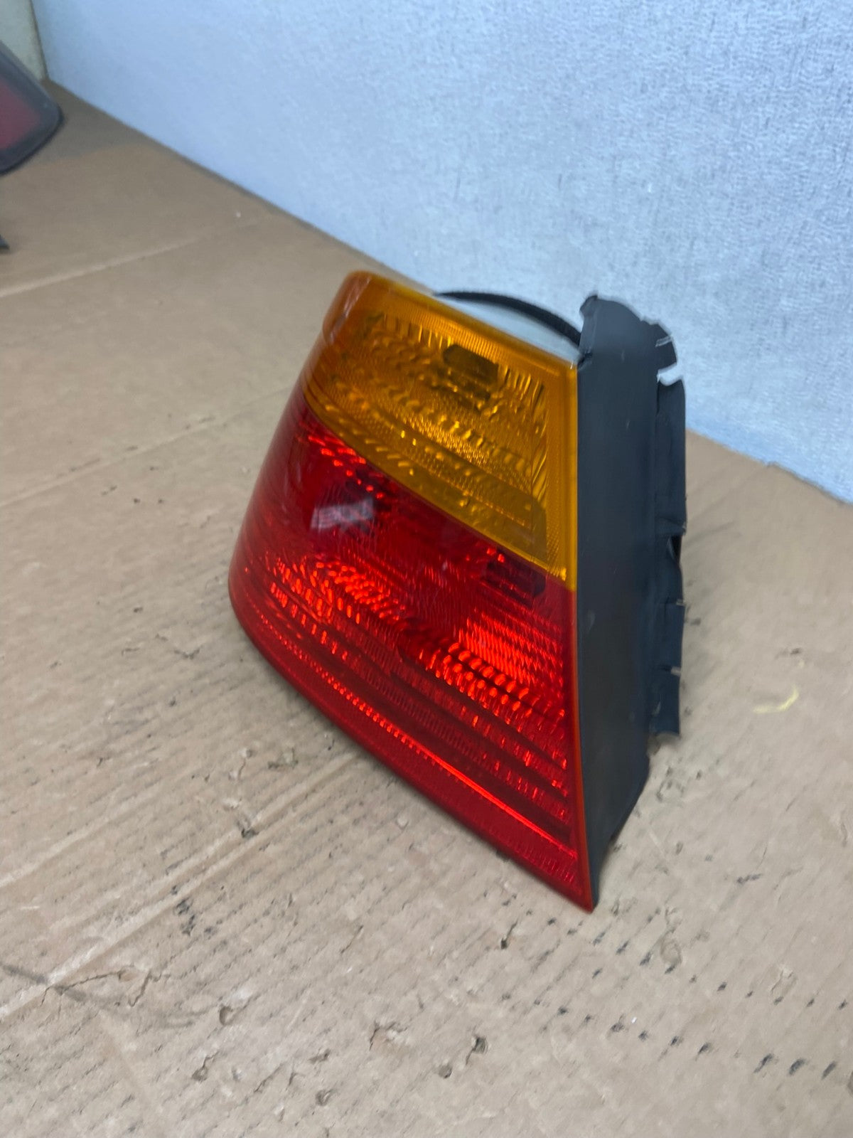 1999-2001 Bmw E46 325i 328i 330i Coupe Left Driver LH Tail Light AD1032 LK1