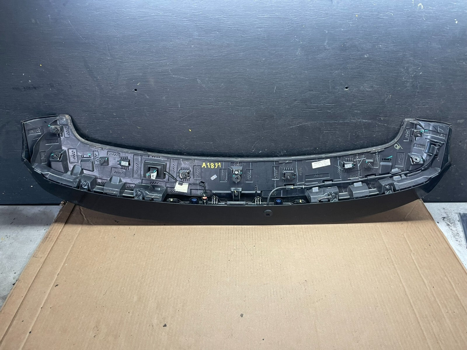 2018 to 2022 Jeep Compass Spoiler 3RD Third Break Light Rear OEM A1891 DG15