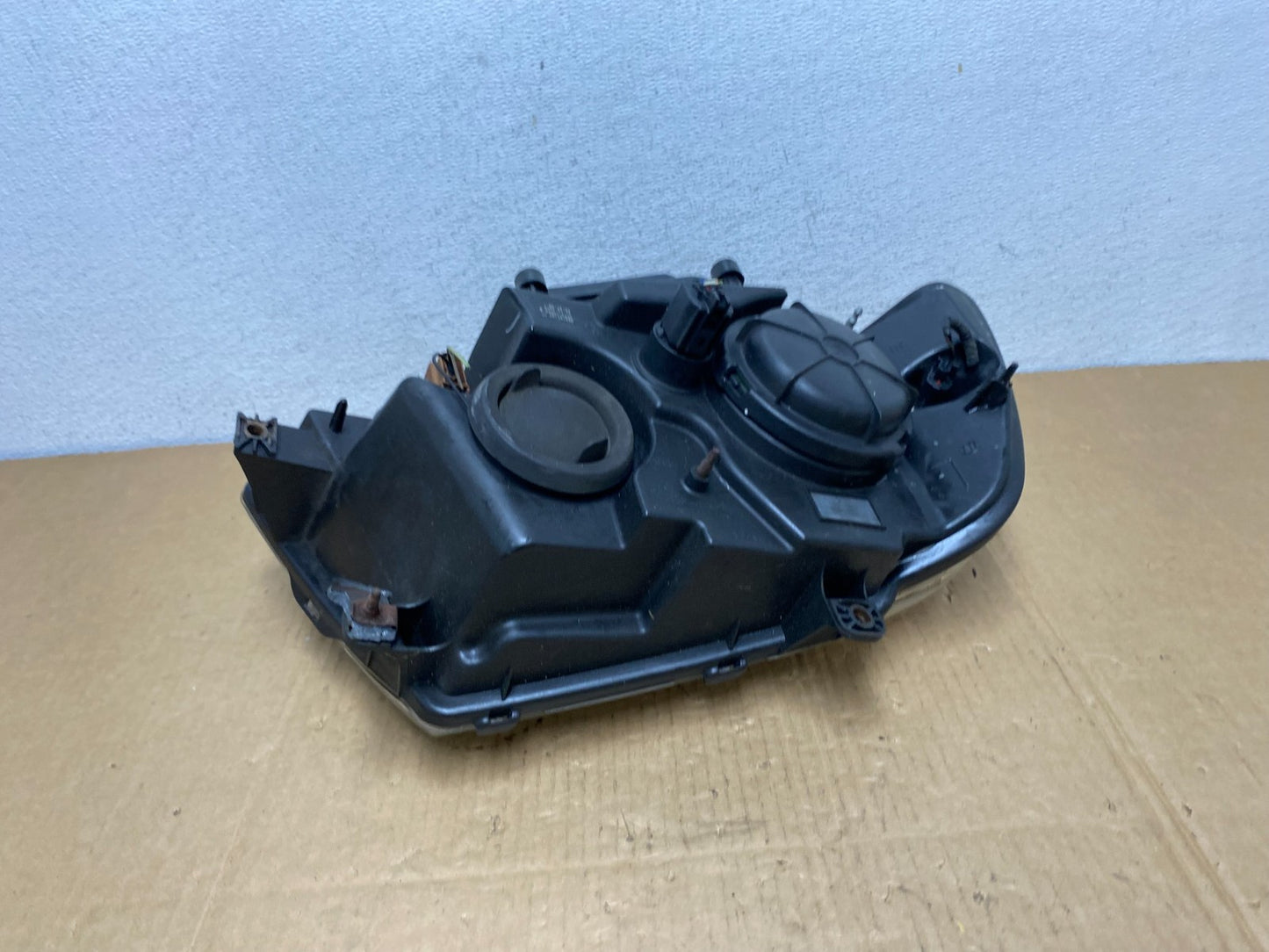 Xenon 2003-2006 Lincoln Navigator Left Driver Side Headlight AC7614 DW6