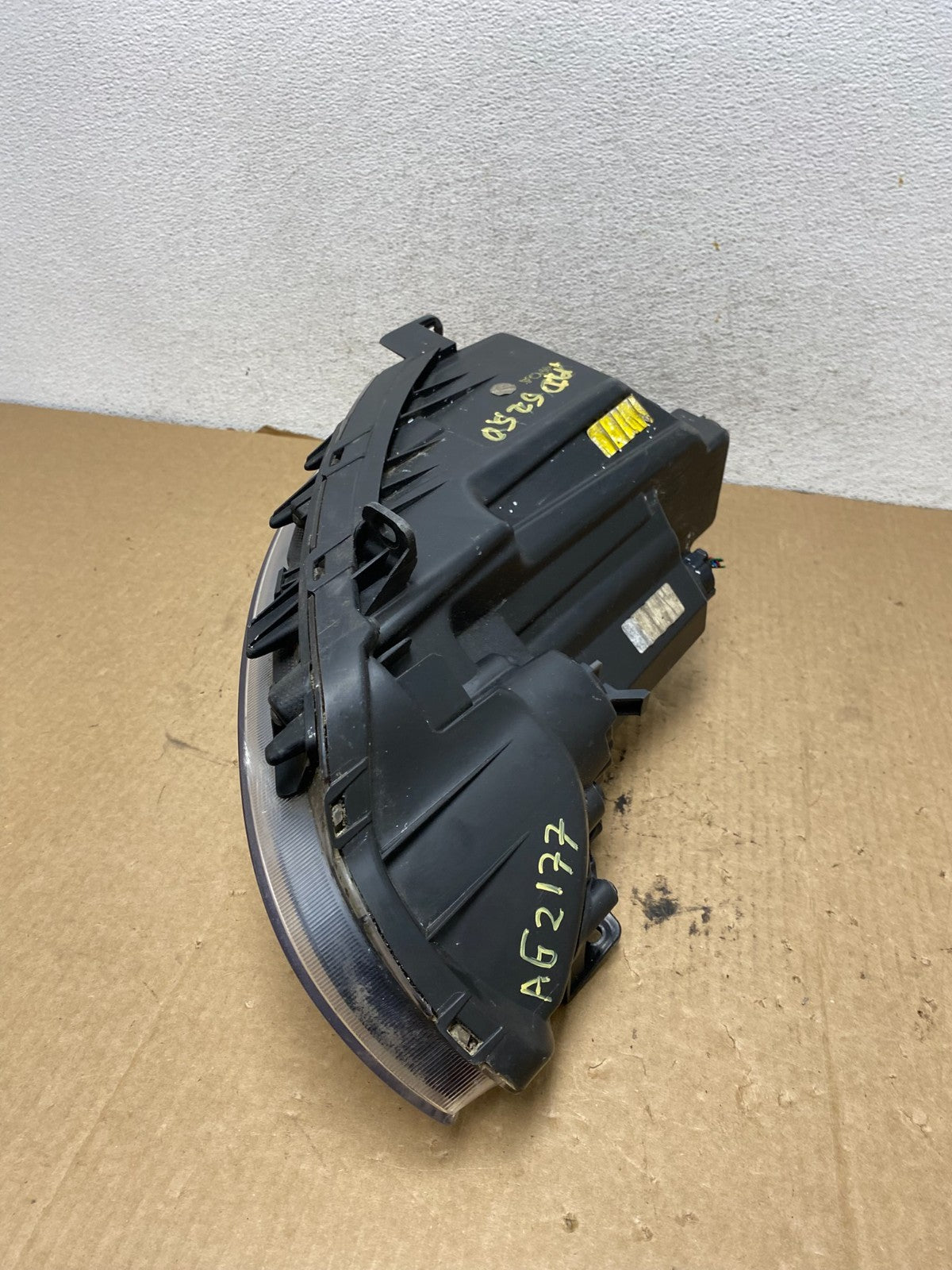 2015 to 2017 Hyundai Accent Left Driver LH Halogen Headlight AG2177 DW7