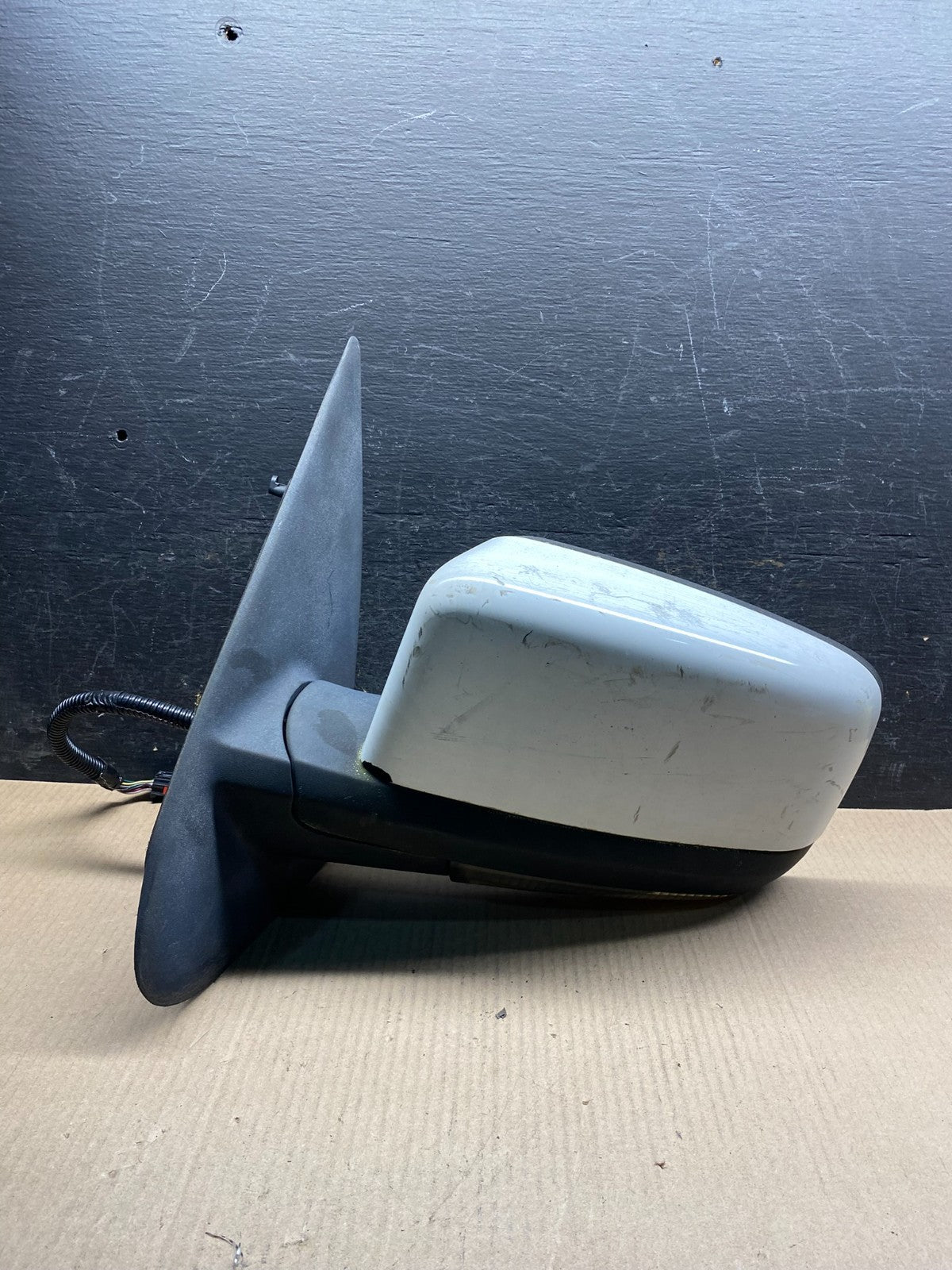 2003 to 2006 Lincoln Navigator Left Driver View Heated Door Mirror AI5347 DW0