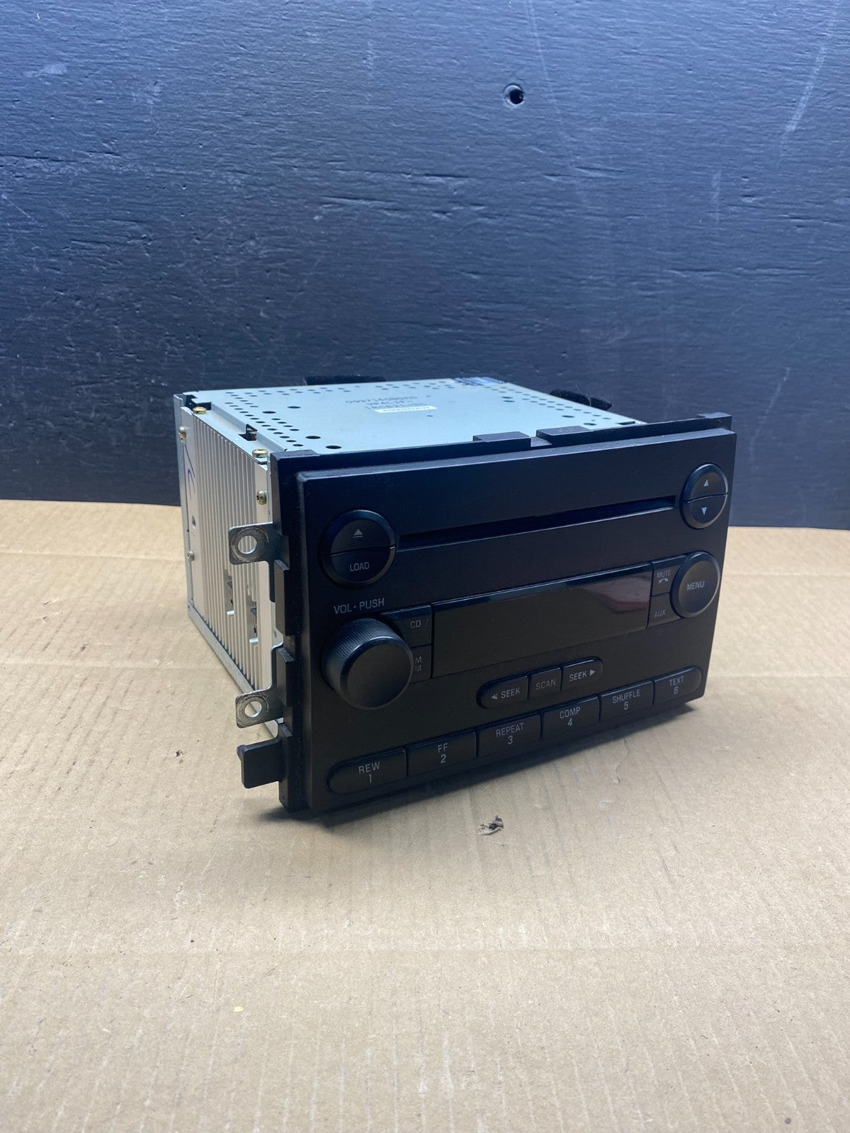 2004 2010 Ford F150 Radio Stereo Audio AM/FM ad1484 DG0