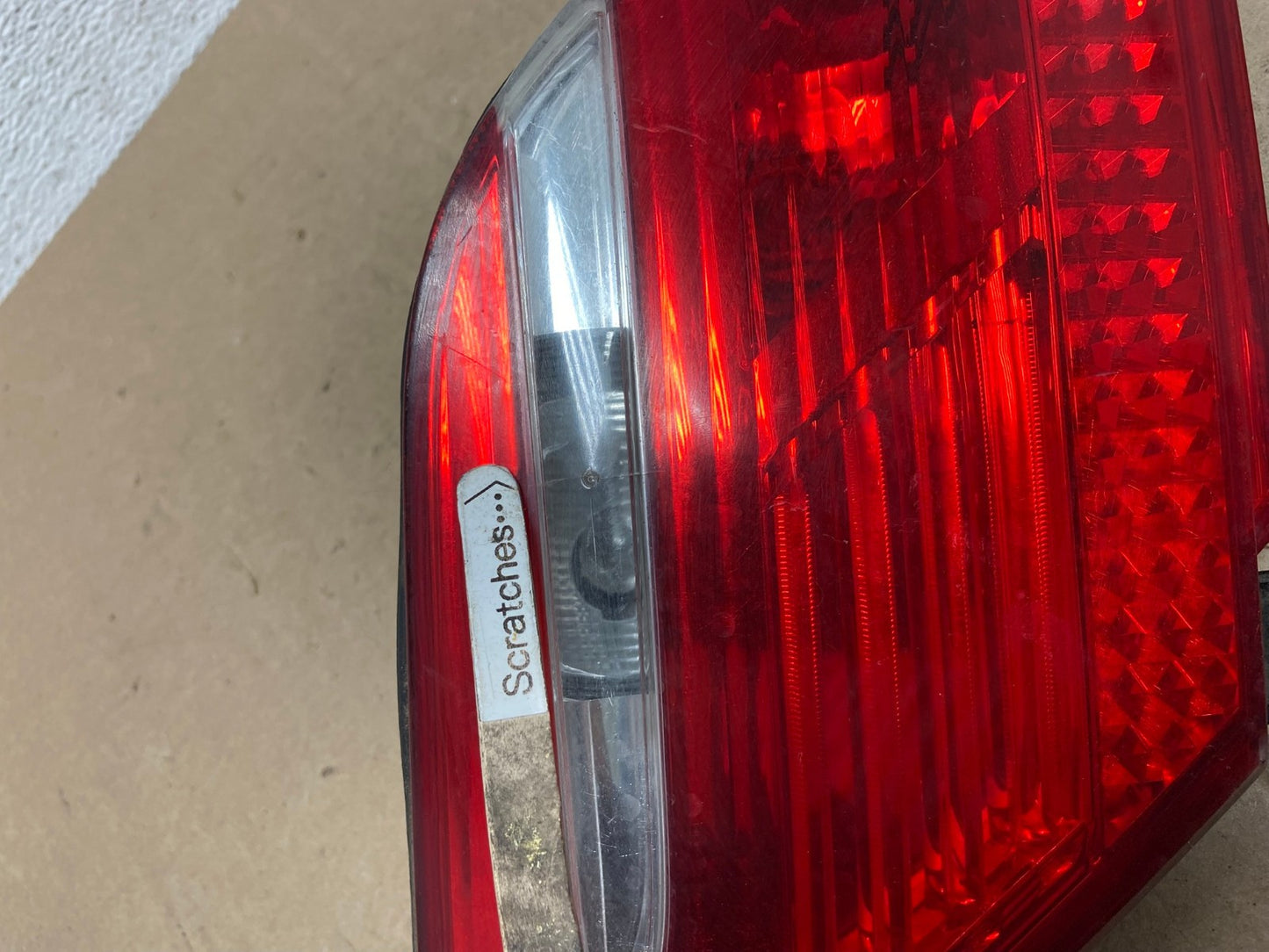 2006 - 2008 BMW 7-Series 750li 760li Left Driver Inner Tail Light AE69003