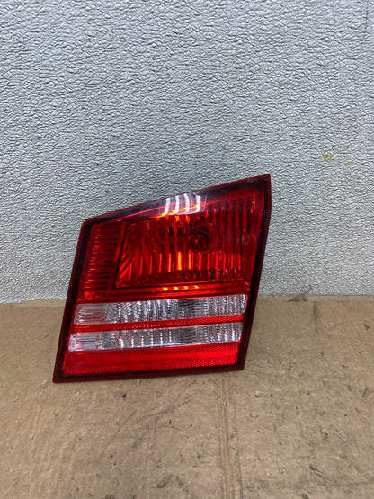 NO LED 2009-2011 Dodge Journey Right Passenger side Tail Light Inner Oem AA41060