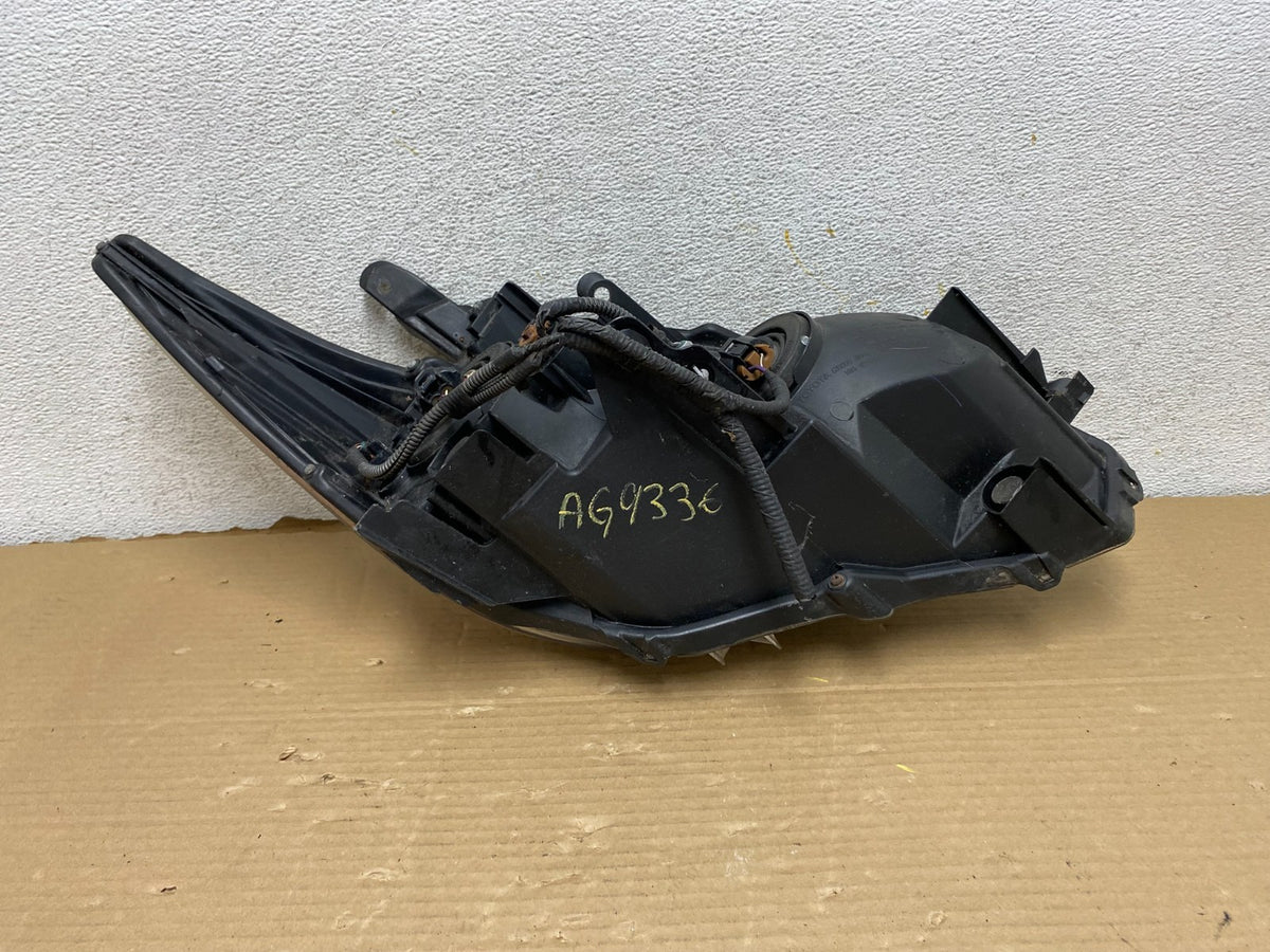 2010 - 2011 Toyota Prius Left Driver LH Blue Halogen Headlight AG9336 DW7