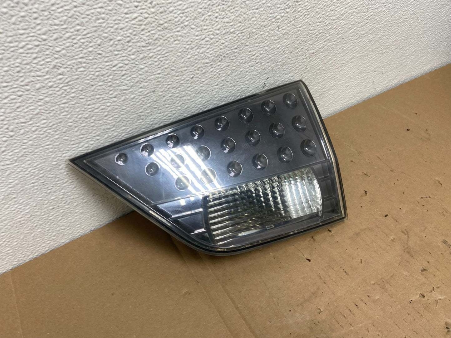 2007 to 2013 Mitsubishi Outlander Right Passenger Inner Tail Light Oem AB6818 DW2