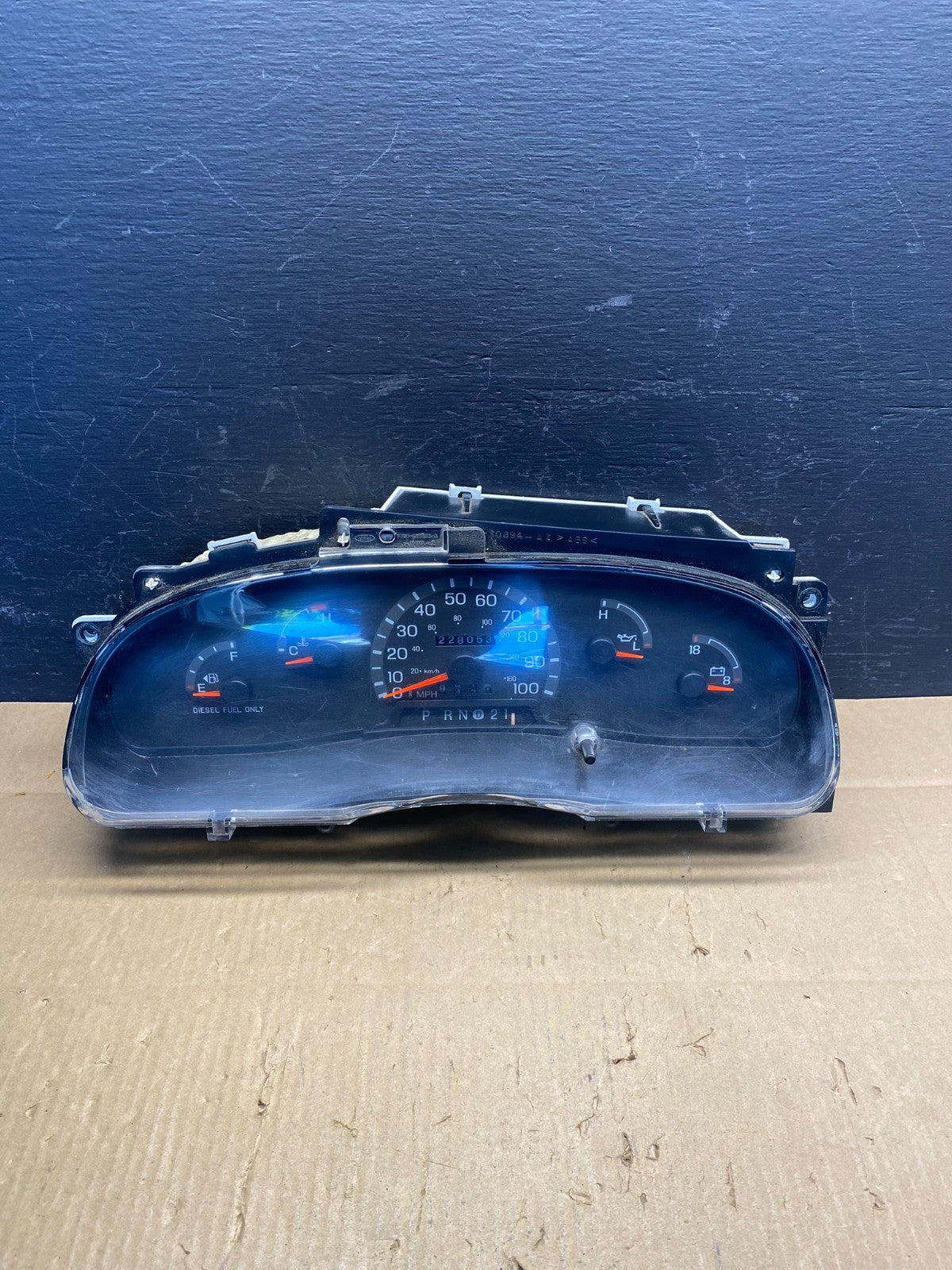 1997 to 2003 Ford E350 VAN Gauge Speedometer Cluster AD1606 DG0