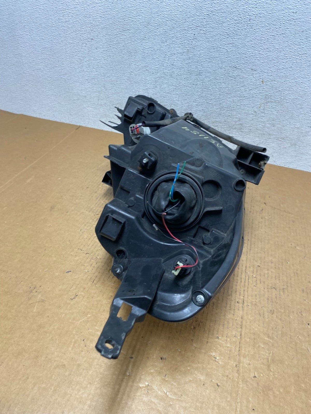 2012 2013 2014 Nissan Versa Sedan Headlight Left Driver LH AE1184 DW8