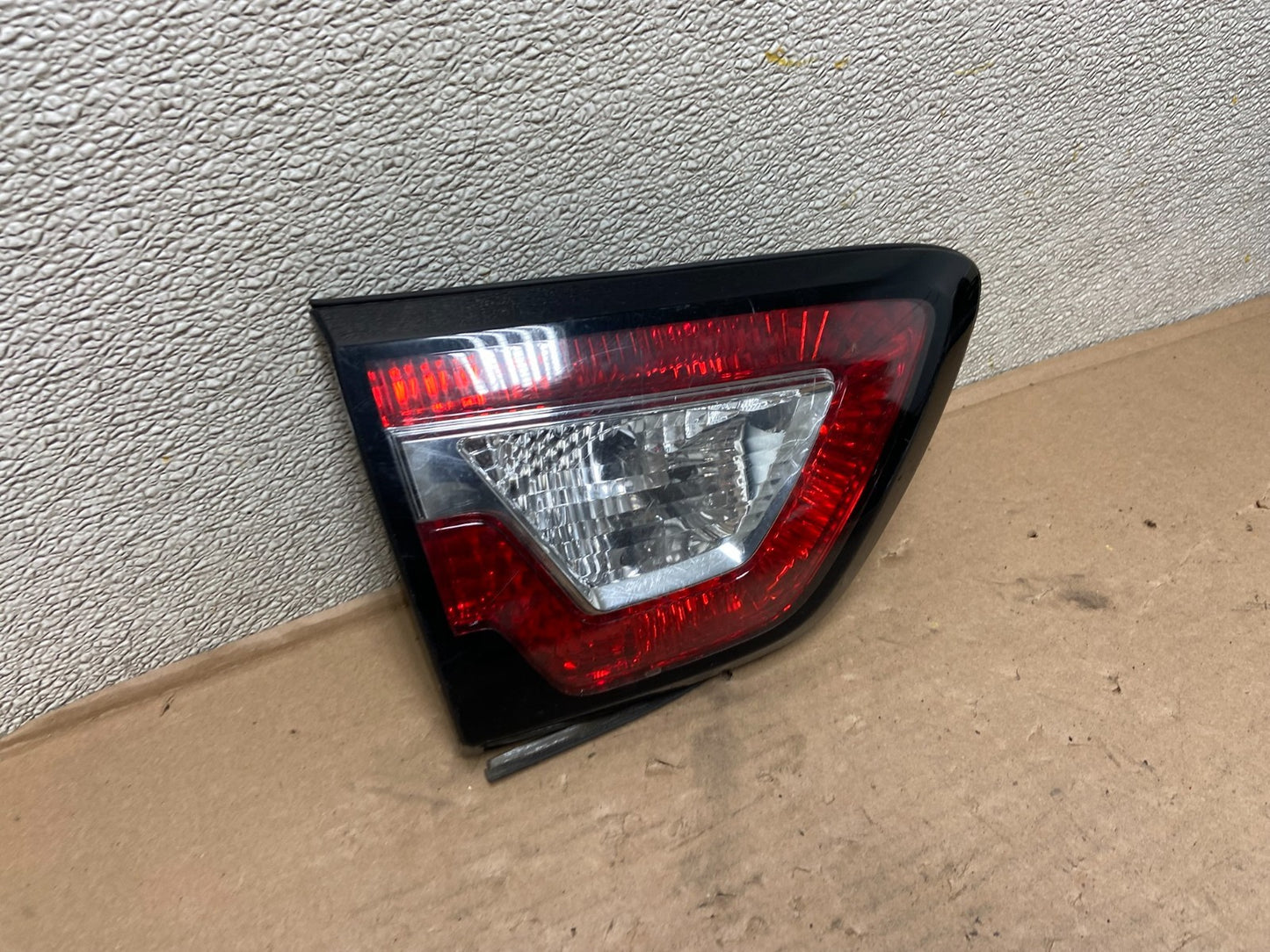 2013 to 2017 Chevrolet Traverse Left Driver LH Inner Tail Light Oem AB0095 LK2