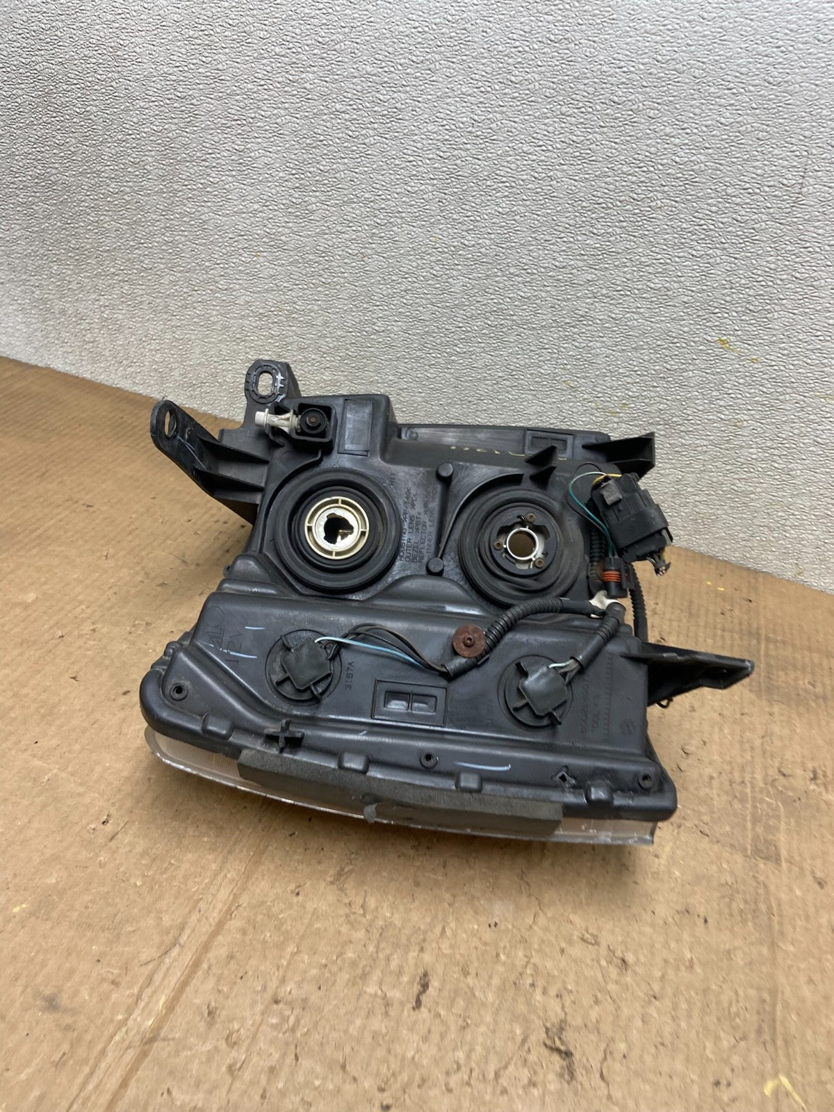 2007 to 2014 Chevrolet Silverado Left Driver Lh Side Headlight Oem AA7124 DW9