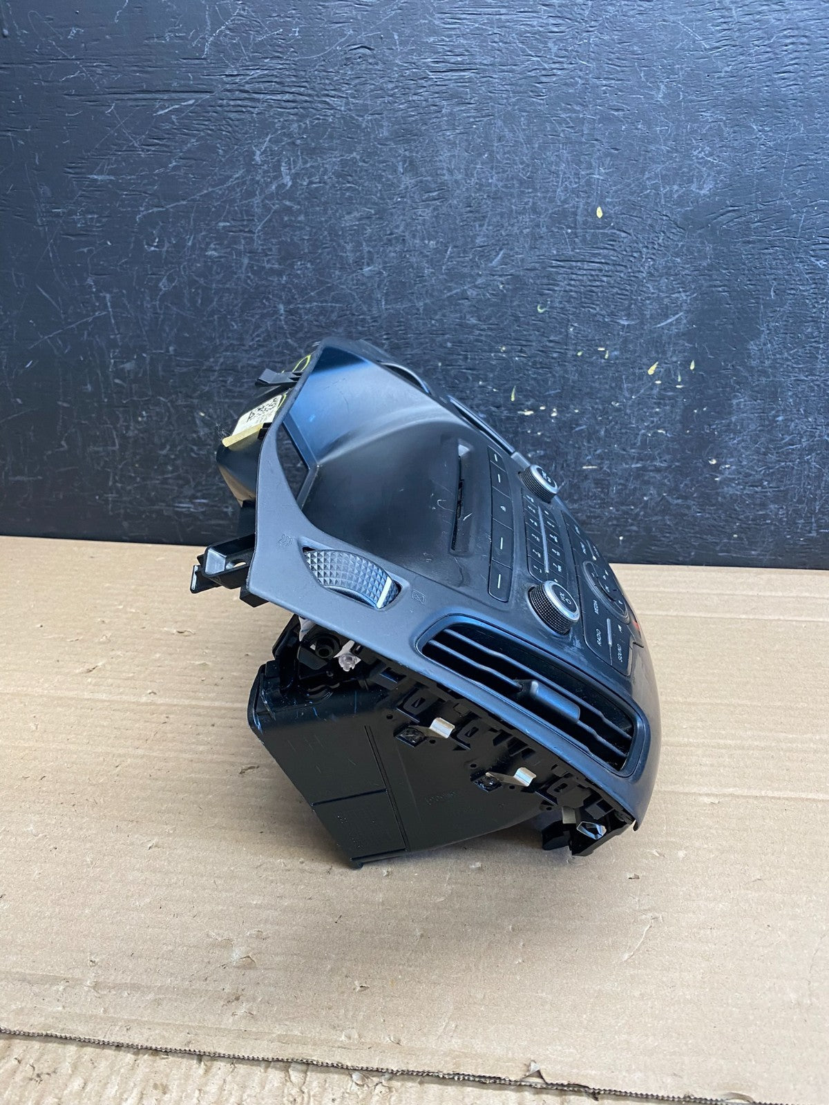 2015 to 2018 Ford Focus Center Radio Stereo Control Unit Trim ag0169 DG1