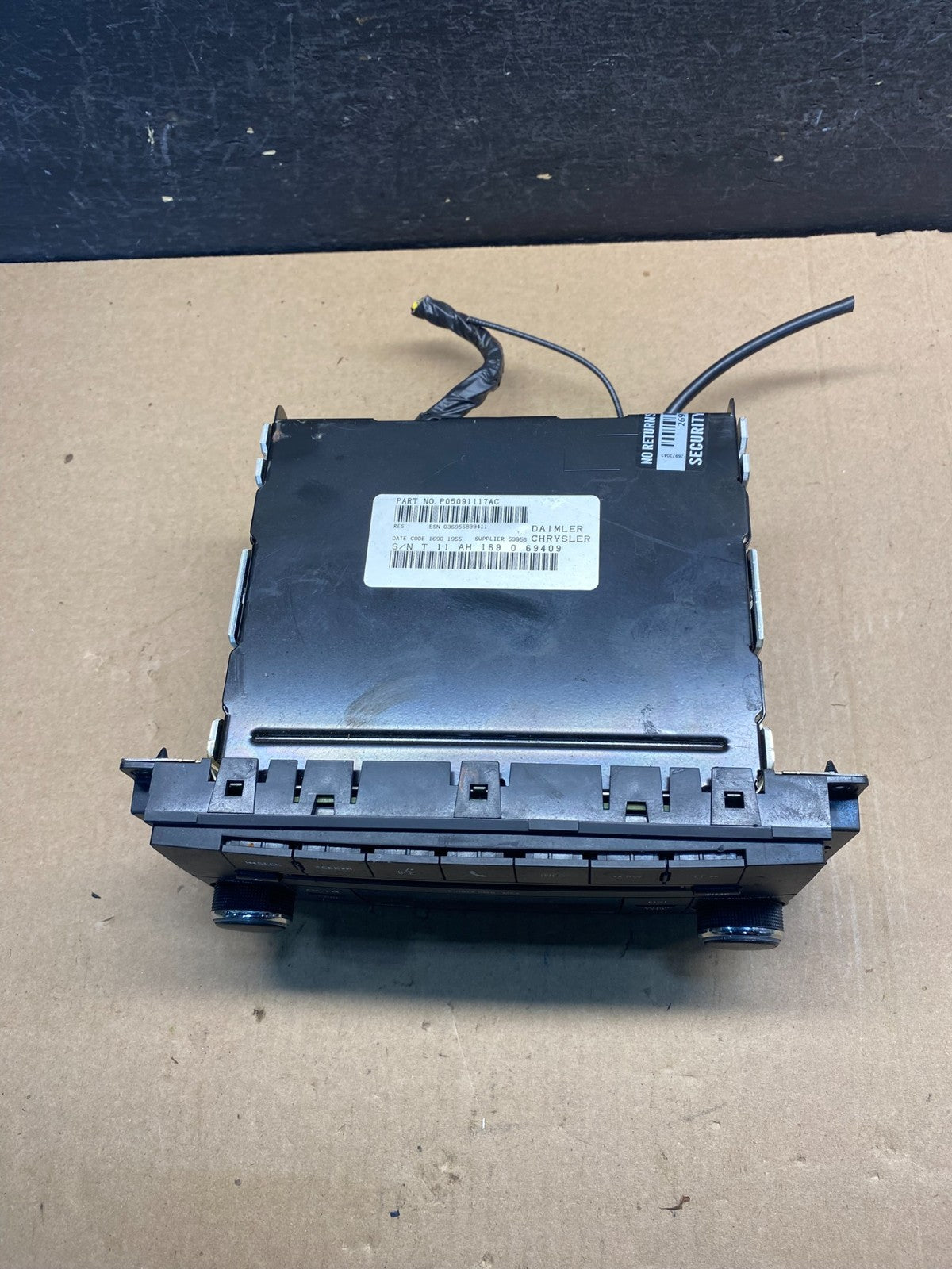 2007-2012 Chrysler Dodge Jeep Ram Radio CD MP3 AUX Receiver AE7399 DG3