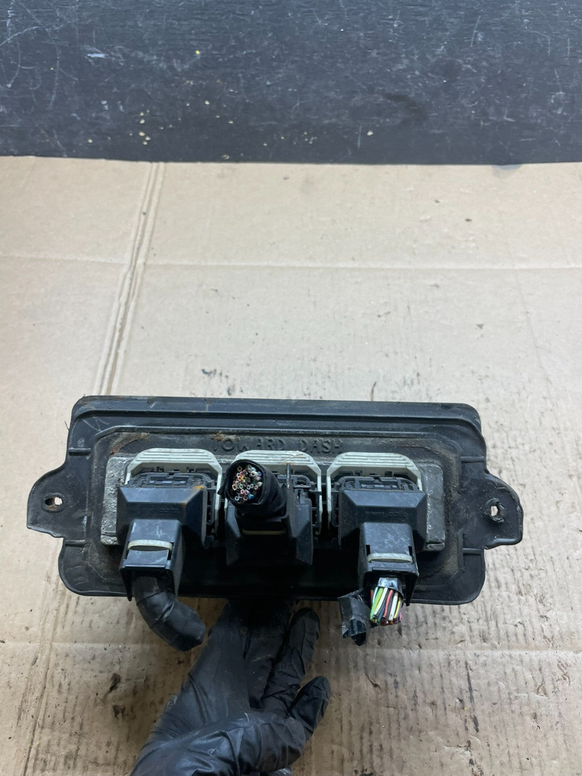 2005 Ford Explorer Mountaineer Engine Control ECU Computer Module R4097 DG1