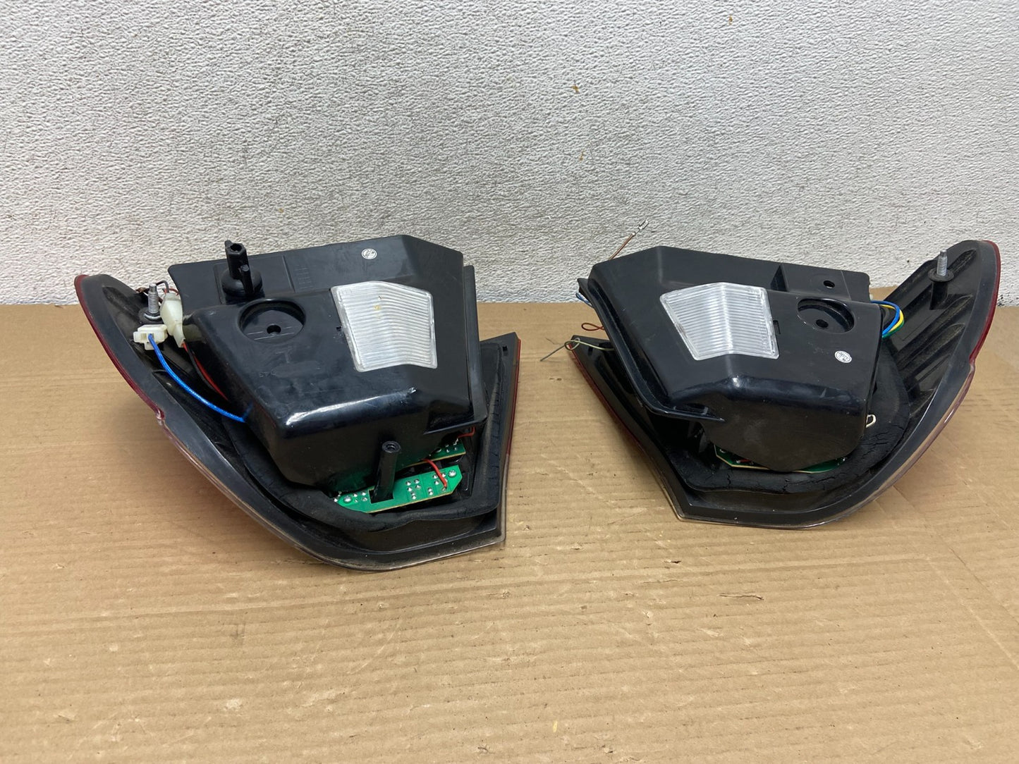 2004-2006 Bmw M3 325Ci Coupe Left+Right Side Tail Lights AG8928 DW3