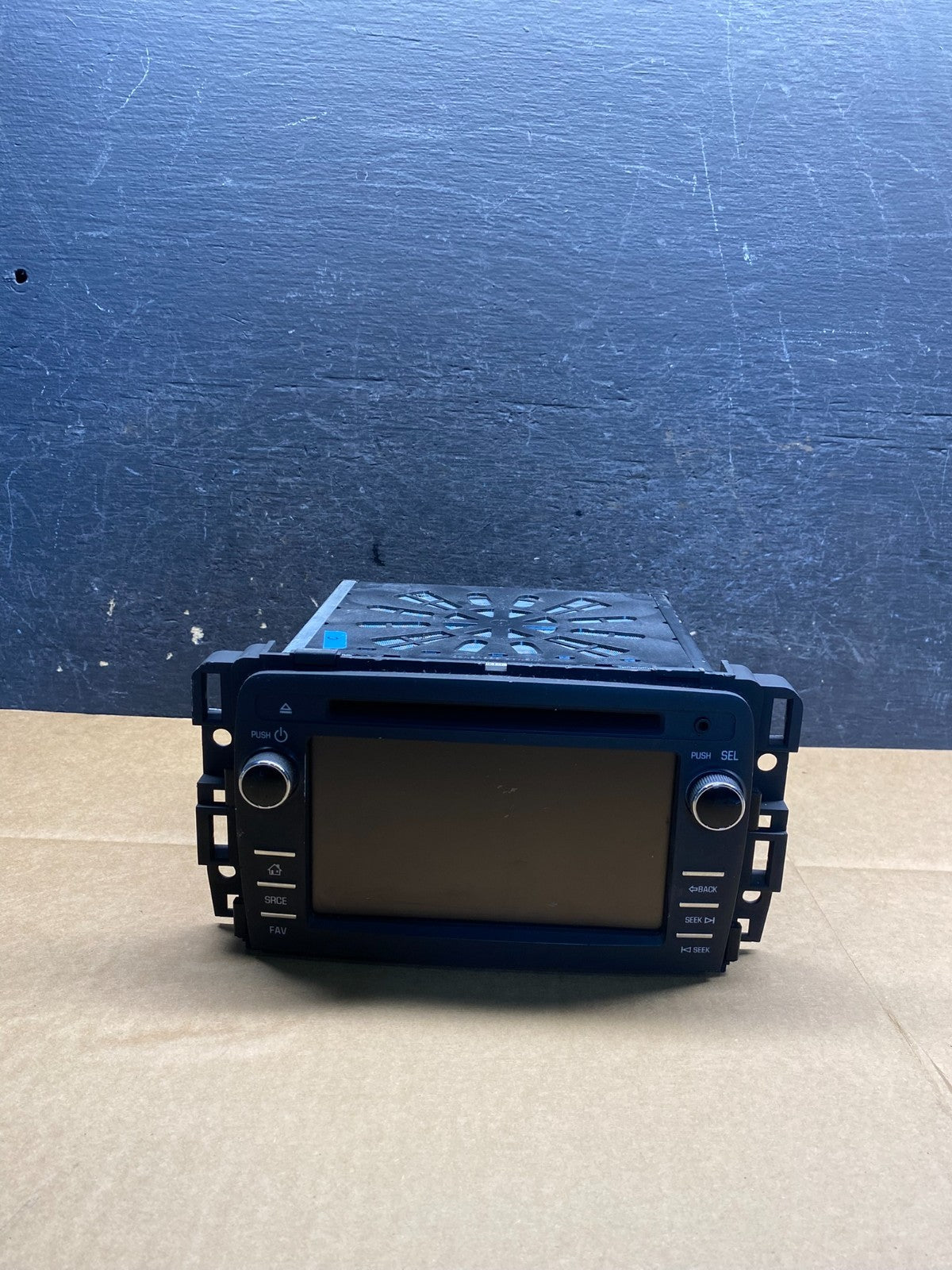 2013 2014 GMC Acadia Radio Display Screen AM/FM AUX AI7589 DW0