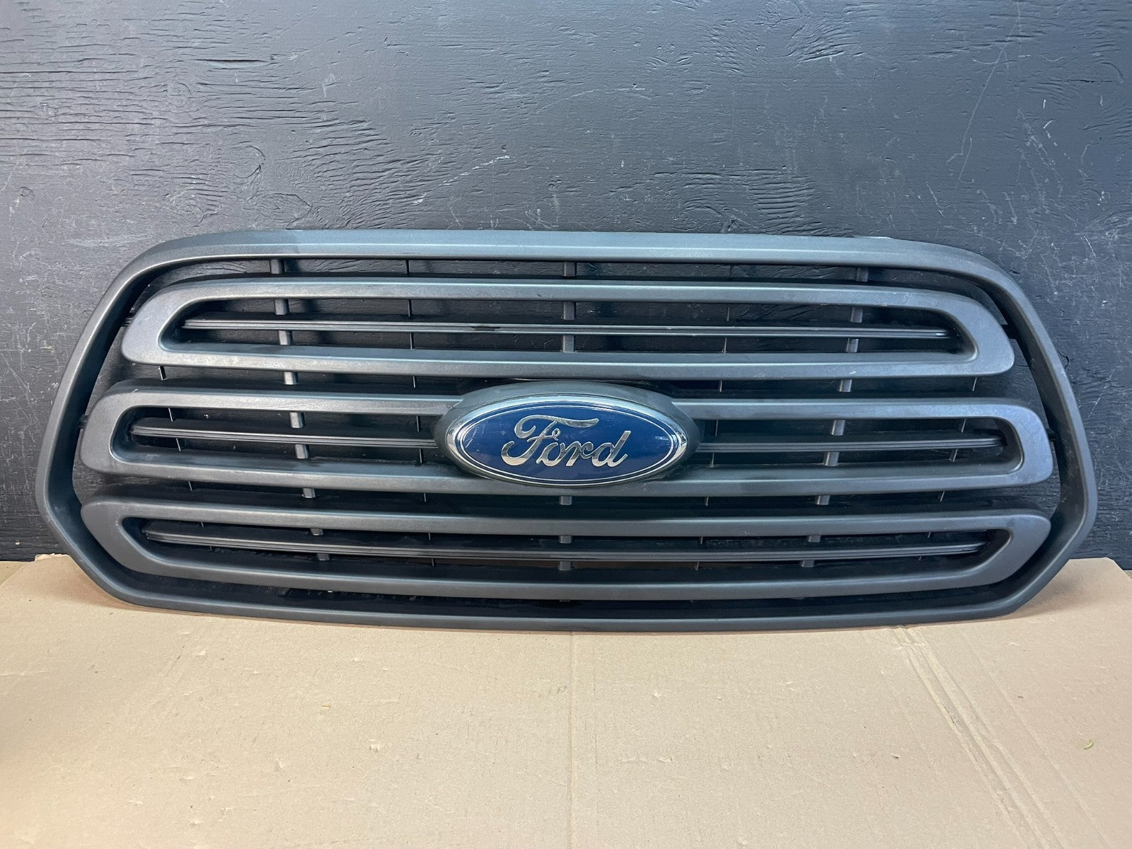 2015 to 2019 Ford Transit Front Upper Grill Grille ad8354 DG0