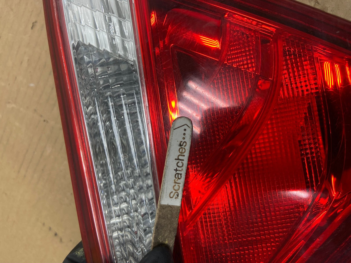 2015 - 2017 Toyota Camry Right Passenger RH Side Tail Light Inner AH0614 LK3