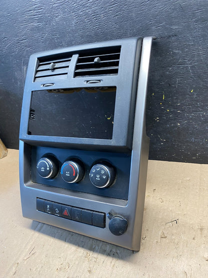 2008 to 2012 Jeep Liberty Dash Climate Temperature Control Radio Bezel r8928 DG2
