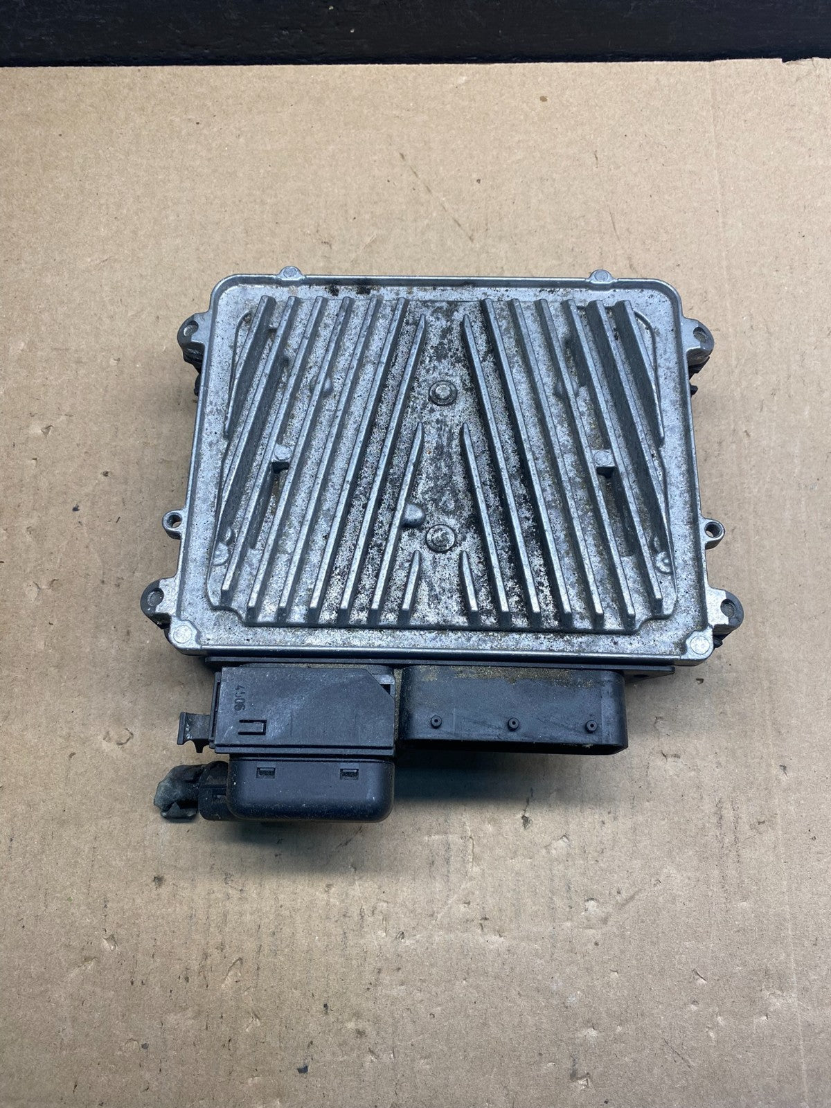 2007 - 2011 Mercedes CL550 S550 ECU ECM Engine Control Module Unit ae7471 DG1