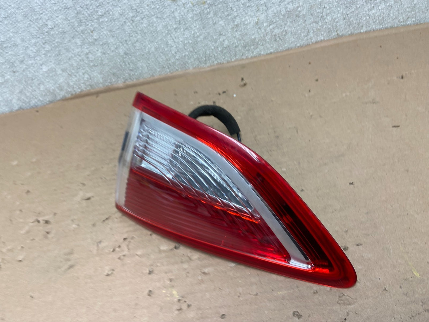 2013 to 2016 Ford Escape Right Passenger RH Side Inner Tail Light OEM AB0072 LK1