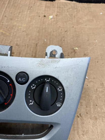 2013 2014 Ford Focus Ac Heater Climate Control Temperature Oem z1728 DG1