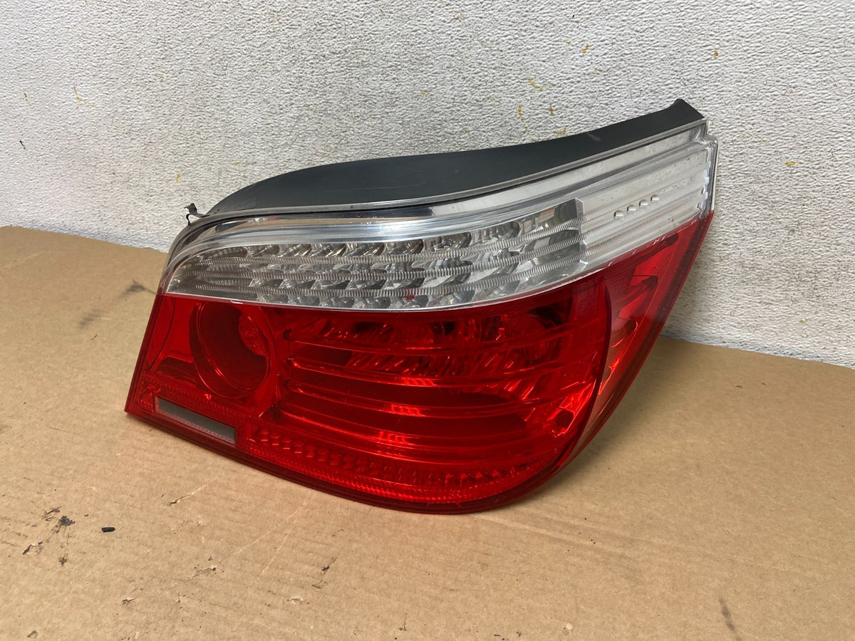 2008 2009 2010 BMW 5 525i 530i Right Passenger Rh Tail Side Light AH4450 DW0