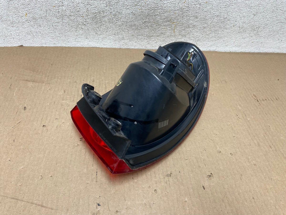 2009 to 2011 Volkswagen Tiguan Left Driver Side Tail Light AH5777 LK5