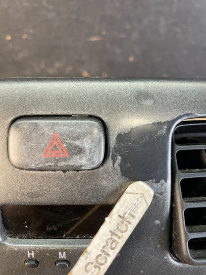 2004 to 2006 Lexus ES330 Es300 Radio Screen Receiver CD Air Vent AD5925 DW2