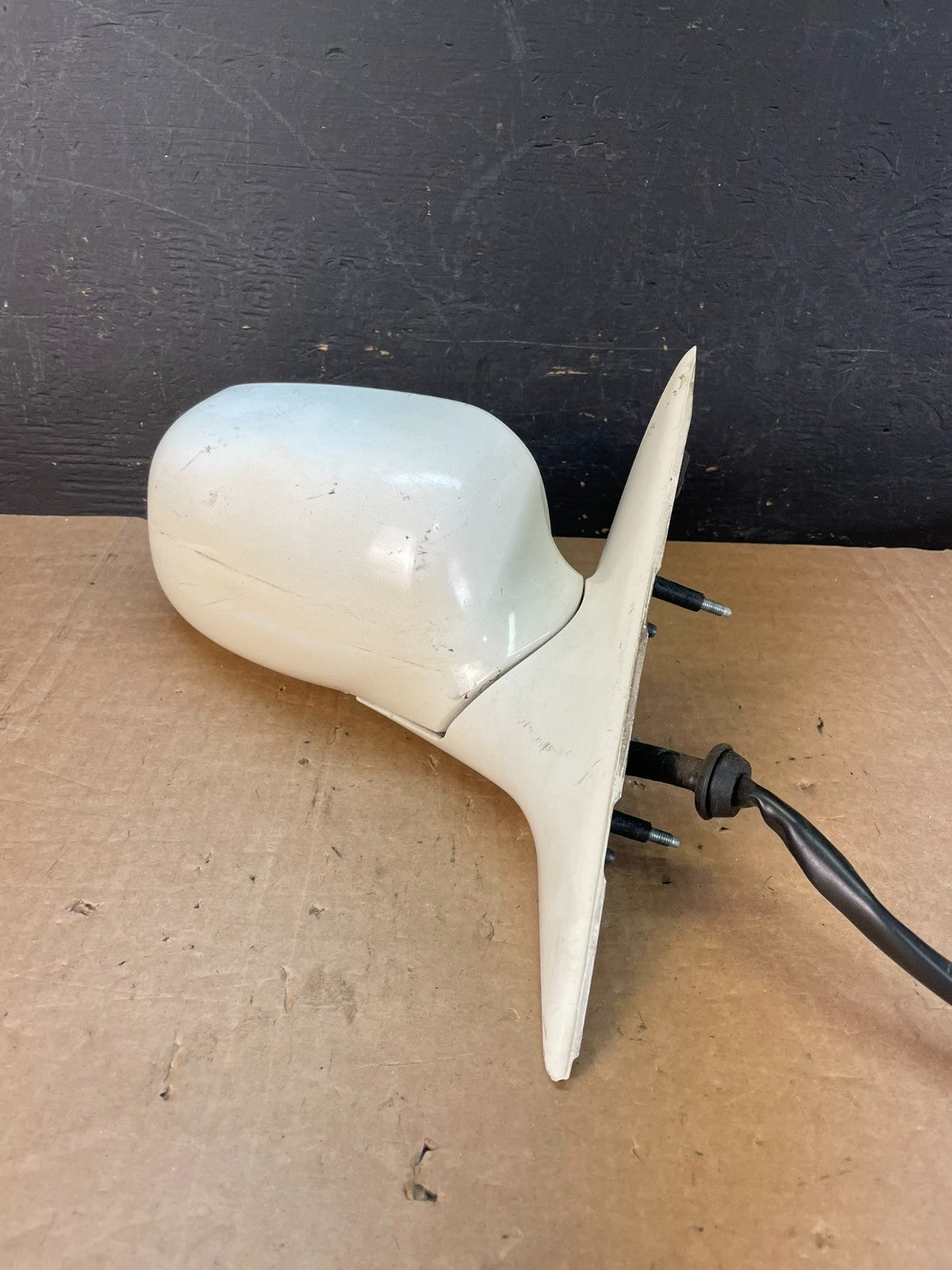 2000-2005 Cadillac Deville Right Passenger View Door Mirror AE8541 DW1
