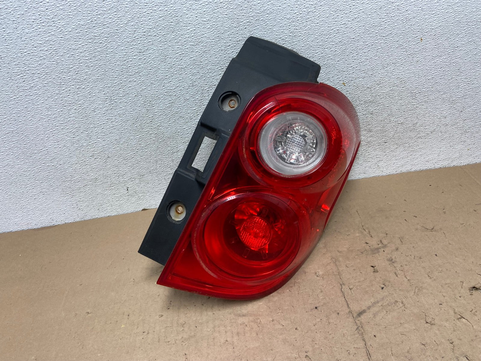2010 to 2015 Chevrolet Equinox Right Passenger Rh Side Tail Light AG5634 LK0