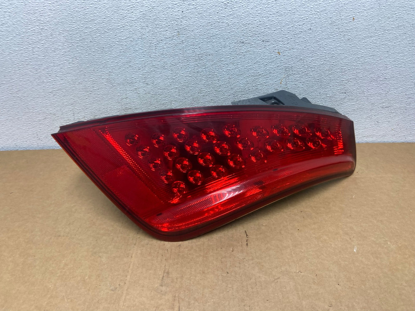 2006 to 2007 Nissan Murano Right Passenger Rh Side Tail Light AD5355 LK0