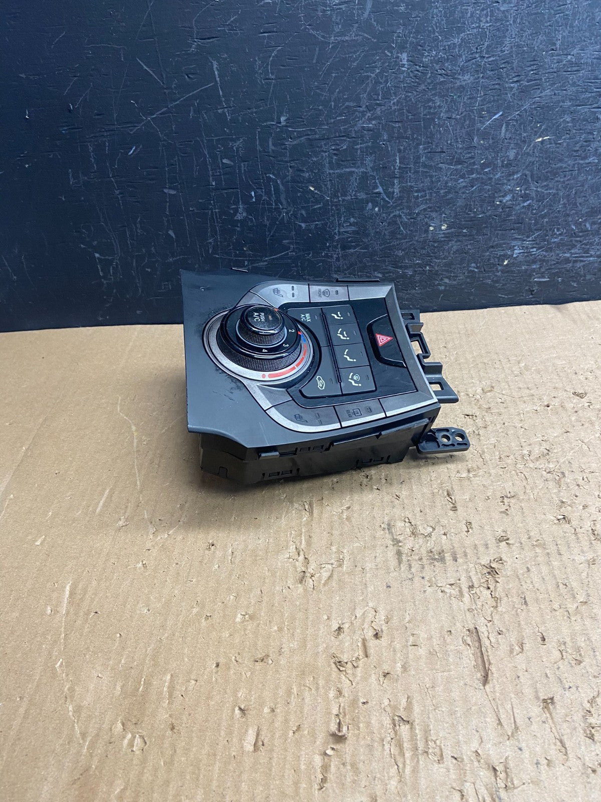 2011 - 2013 Hyundai Elantra Center Heater A/C AC Climate Control Panel AF1528 DG3