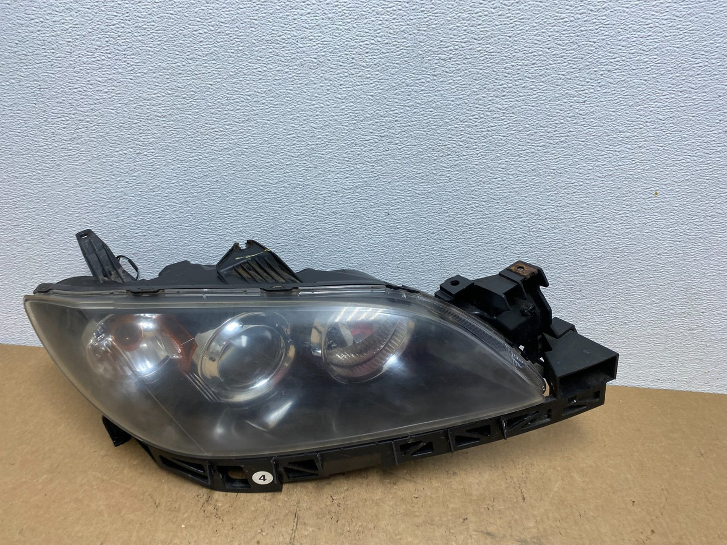 2004 to 2009 Mazda 3 Sedan Right Passenger Rh Side Headlight AC3573 DW0