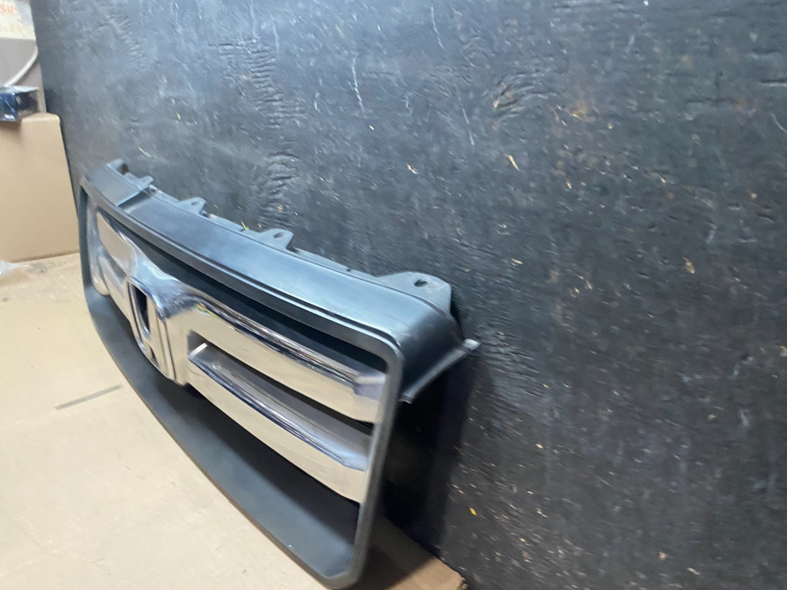 2006 to 2008 Honda Pilot Front Upper Grill Grille Oem X3062 DG1