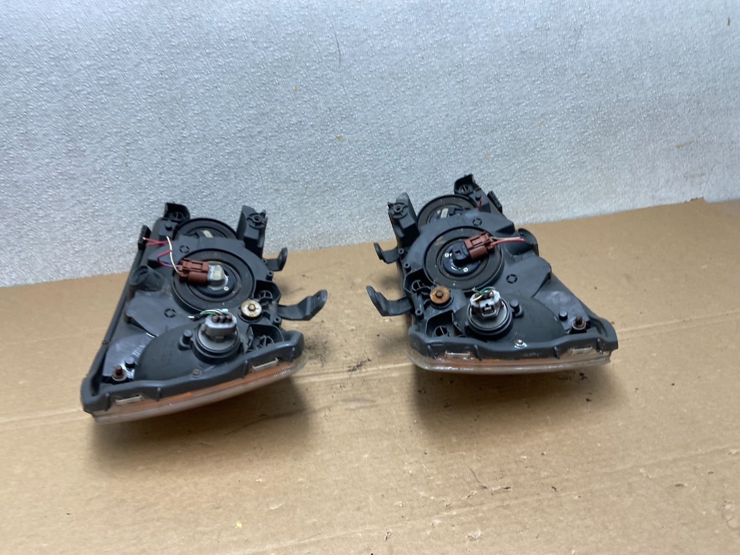 2001 2002 2003 Toyota Highlander Headlights Left+Right Side Oem AB4617 DW6