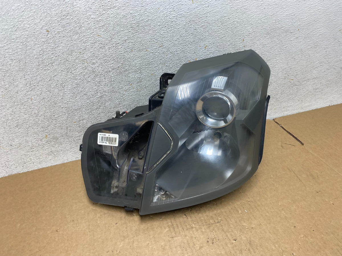 2003 to 2007 Cadillac CTS Left Driver LH Halogen Headlight AI3420 DW0