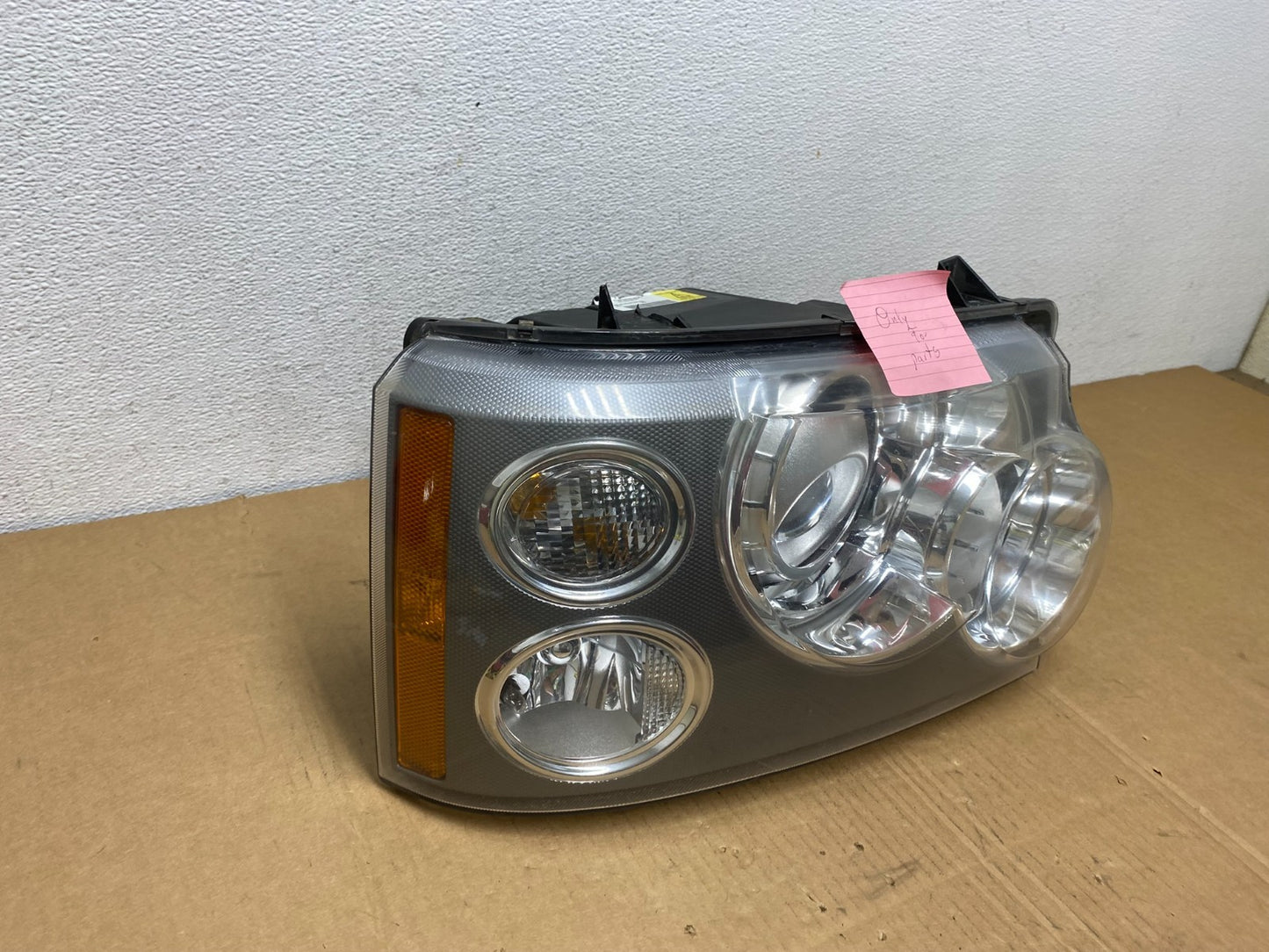 2006-2009 Land Rover Range Rover Right Passenger Xenon AFS Headlight AC7520 DW2