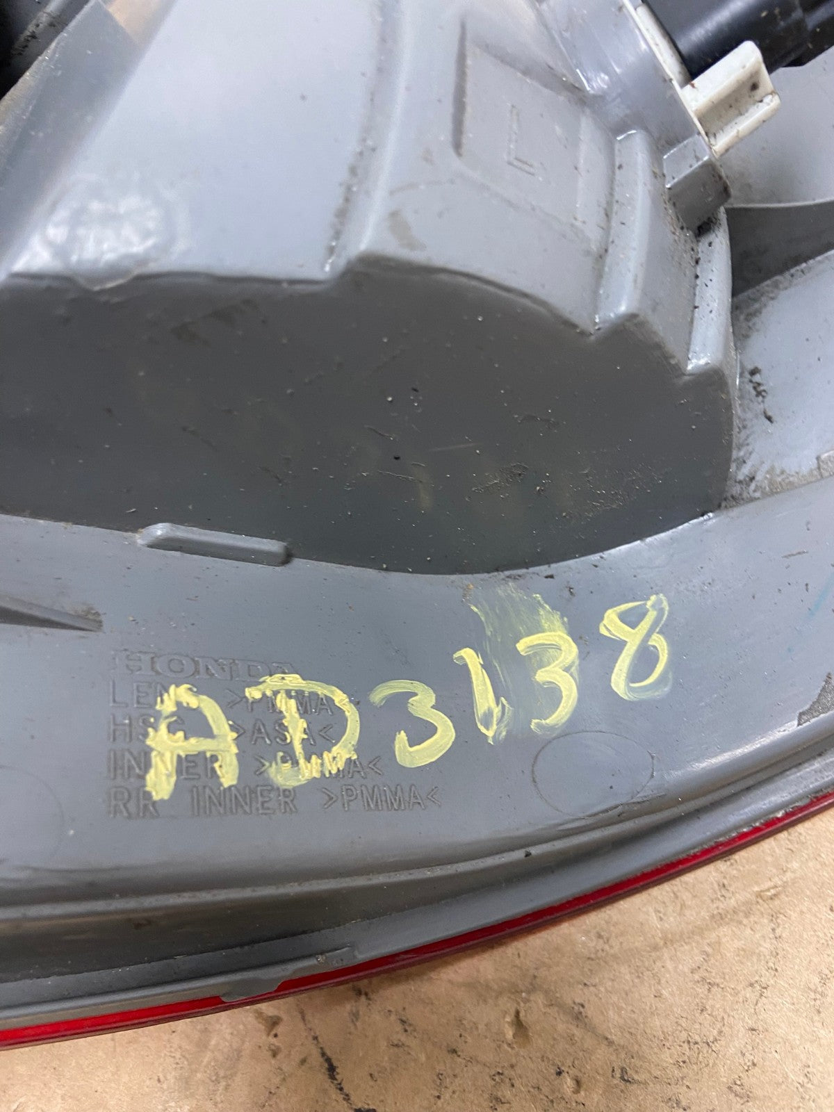 2005 2006 2007 Honda Odyssey Left Driver LH Side Tail Light AD3138 LK5