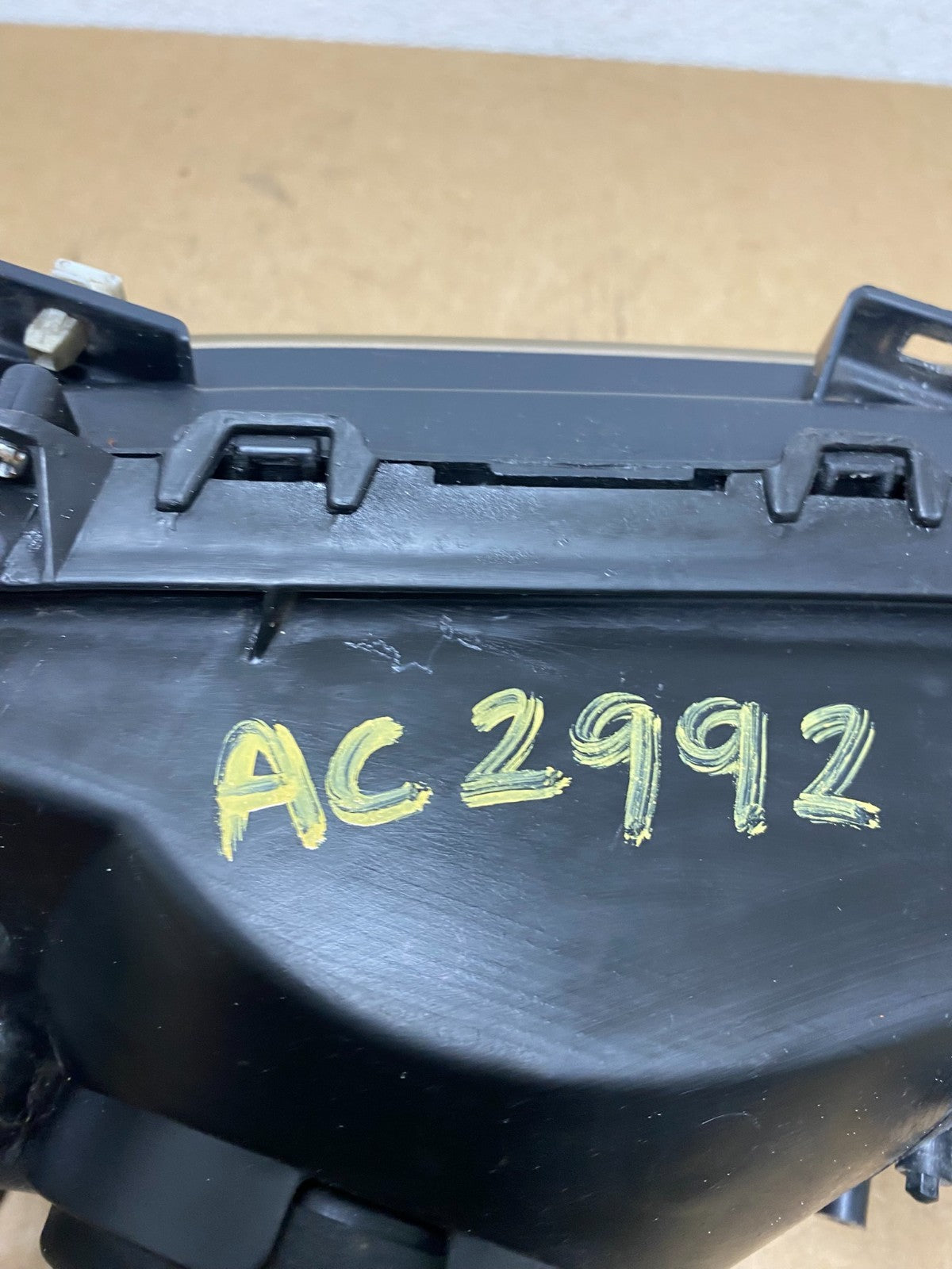 2003 2004 Subaru Forester Right RH Side Headlight Halogen Oem AC2992 DW11