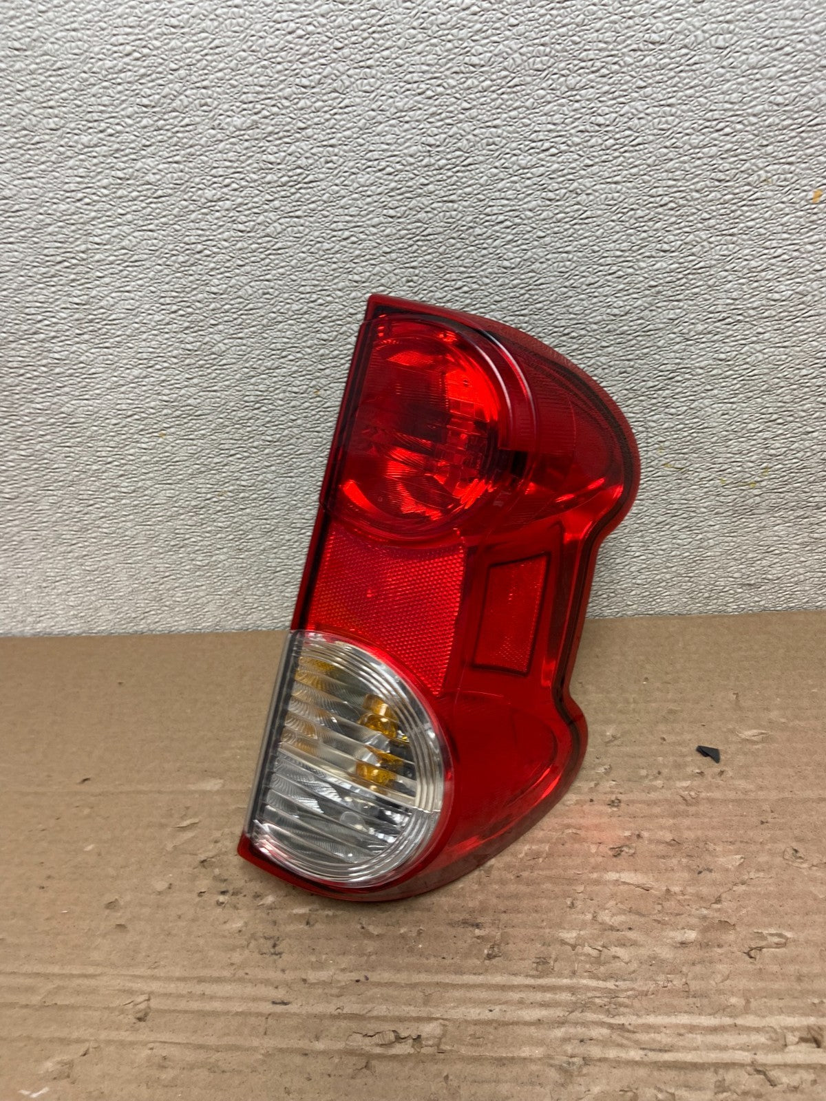 2013 to 2017 Nissan NV200 Right Passenger RH Side Tail Light AB1213 LK0
