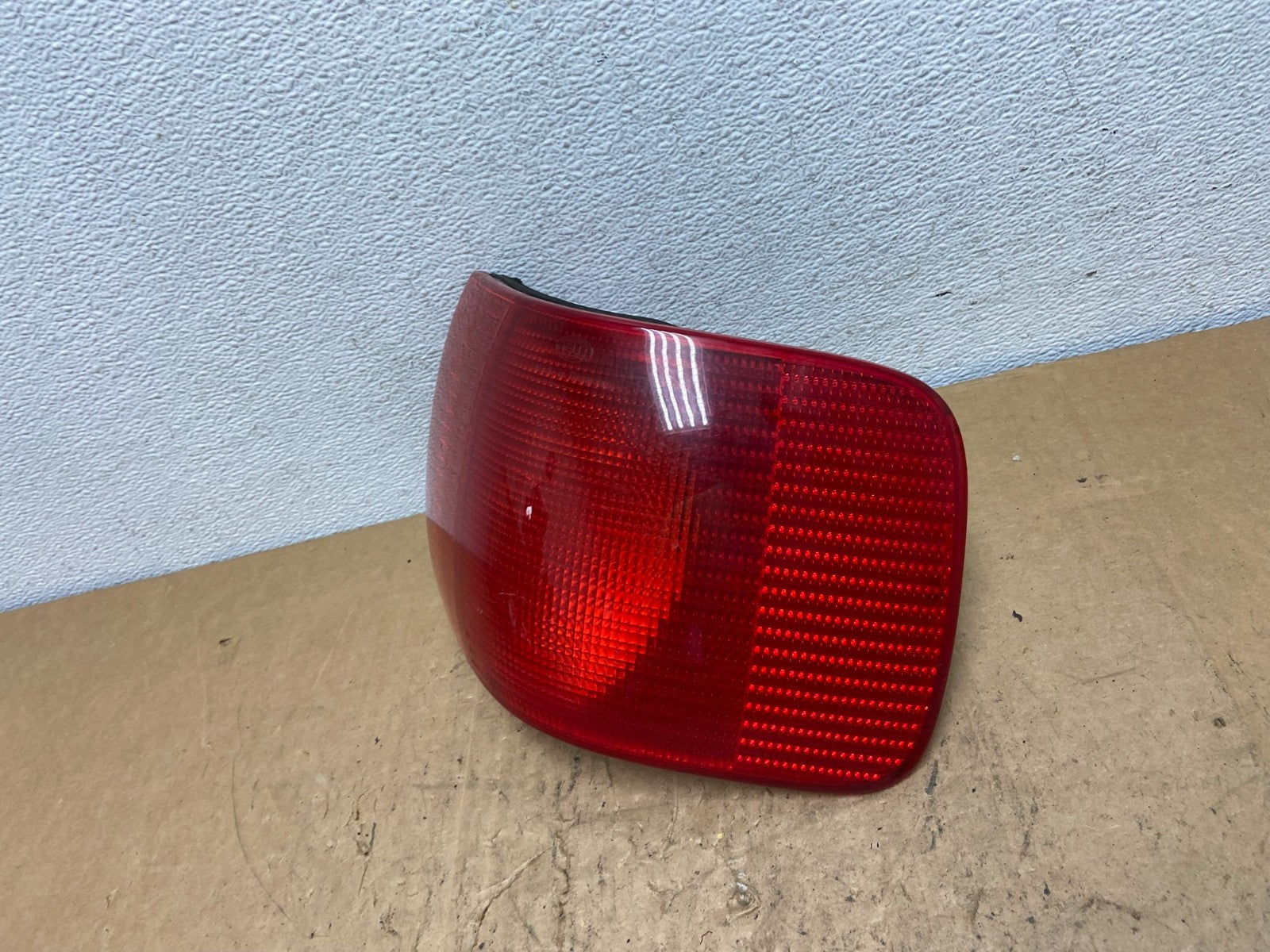 1992-1997 Audi 100 A6 Avant Wagon Right Passenger Tail Light AD0667 DG1