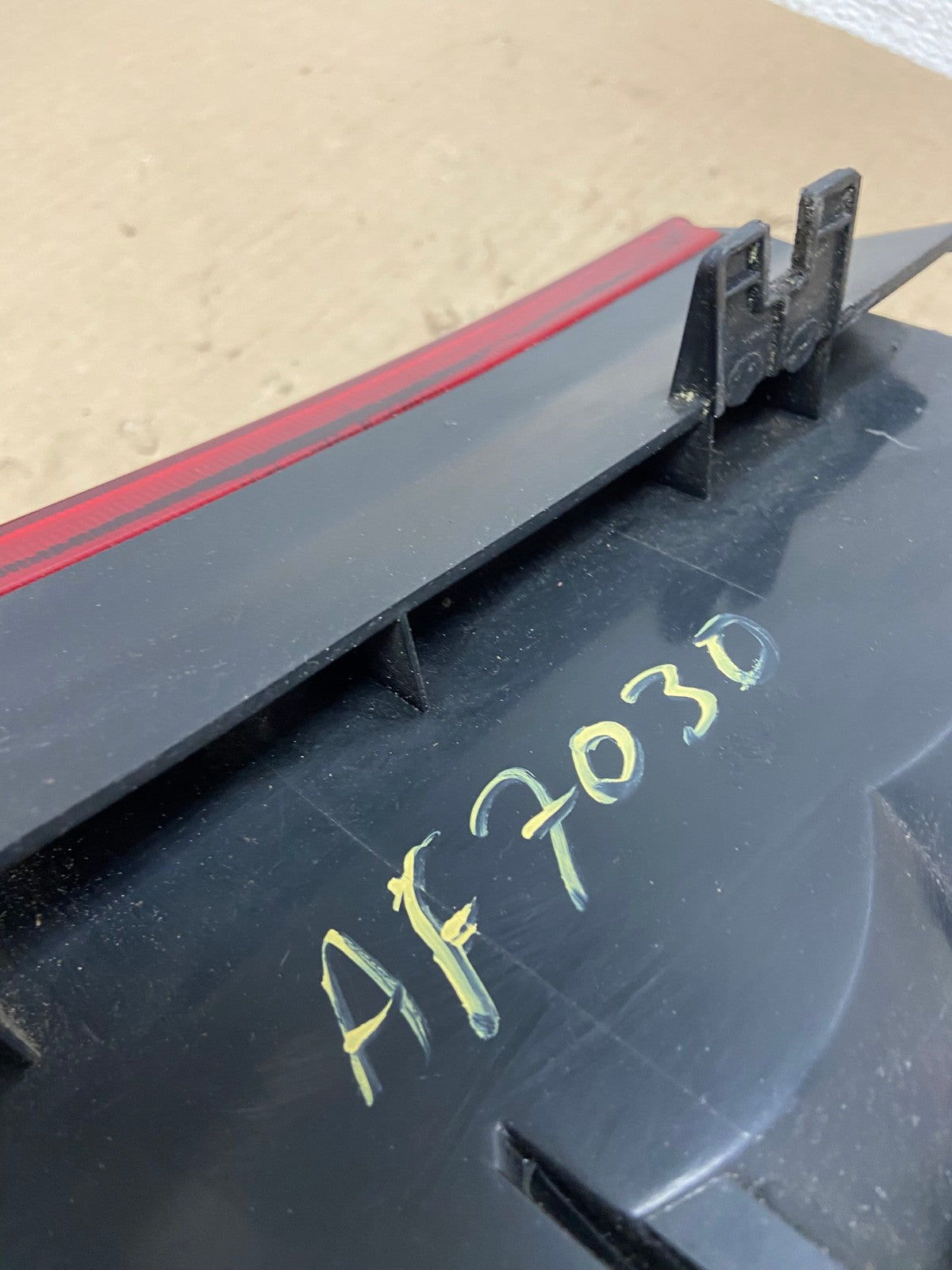 1998 1999 2000 2001 Mercedes ML320 ML-Class Left Driver LH Tail Light AF7030 LK6