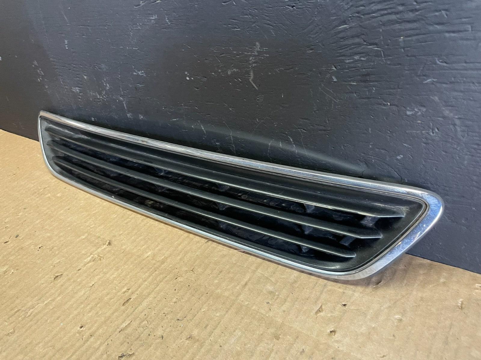 1997 to 1999 Lexus ES300 Front Grill Grille AB32942
