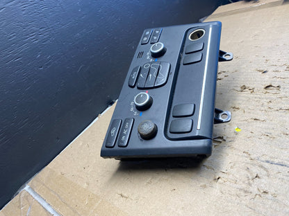 2003-2013 Volvo XC90 Center A/C Climate Control Radio Panel Bezel AB56802