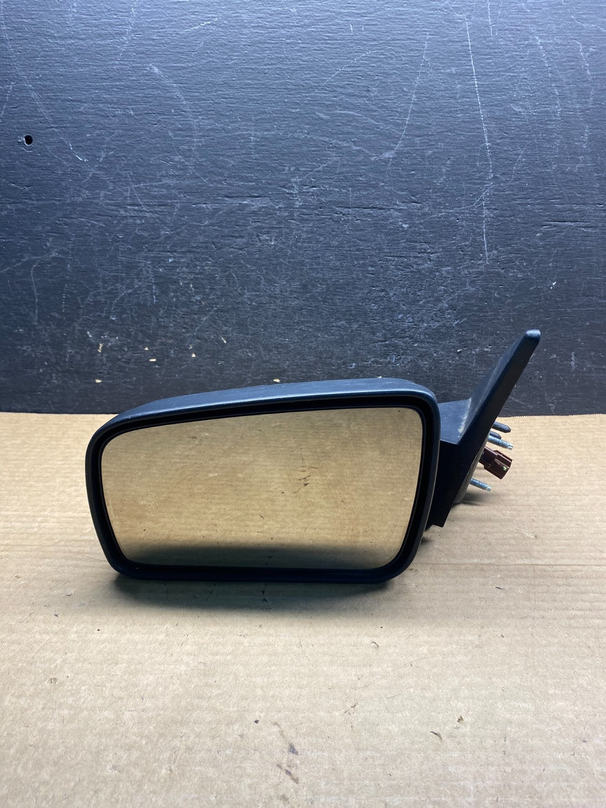 2005 to 2009 Ford Mustang Left Driver LH Power View Door Mirror AF7786 DG8